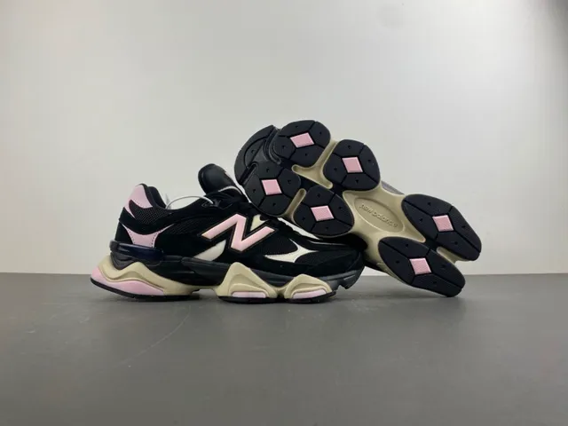 New Balance 9060 Sneakers Chunky Noir Rose Crème 11