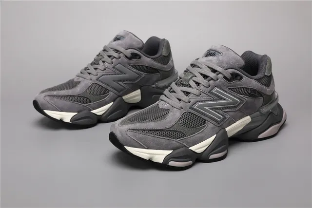 New Balance 9060 ধূসর জালি ও সুয়েড চাঙ্কি স্নিকার 5