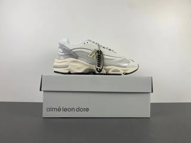 New Balance 9060 Off-White and Gray Chunky Sneakers 15