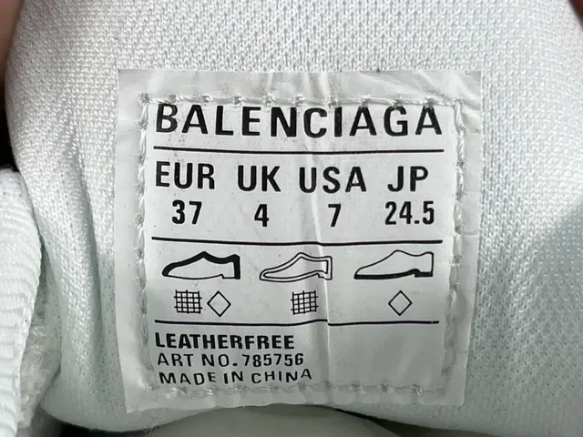 New Balance 9060 White and Black Chunky Sneakers 12