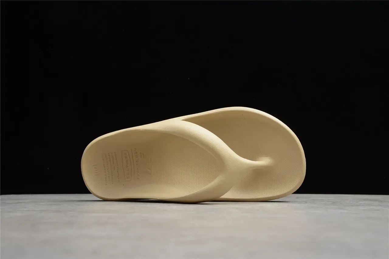 New Balance Beige Molded Monoblock Construction Minimalist Thong Strap Slippers 9