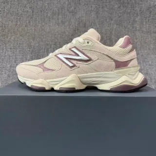 New Balance खाकी गुलापी সিলুয়েট মেশ-সুয়েড হাইব্রিড উপর চাঙ্কি স্নিকার্স