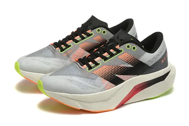 New Balance FuelCell Elite رمادي أسود شبكة مصممة وسيط هندسي أحذية جري 3