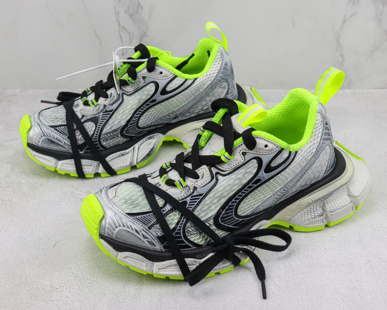 New Balance Gray Yellow Sculpted Midsole Mesh And Synthetic Overlay Construction Chunky Sneakers 4