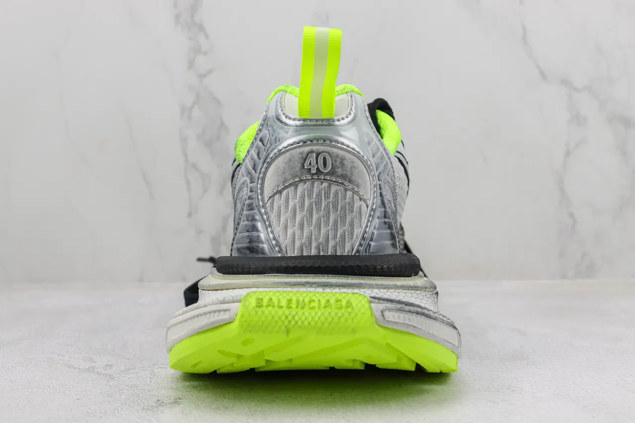 New Balance Gray Yellow Sculpted Midsole Mesh And Synthetic Overlay Construction Chunky Sneakers 9