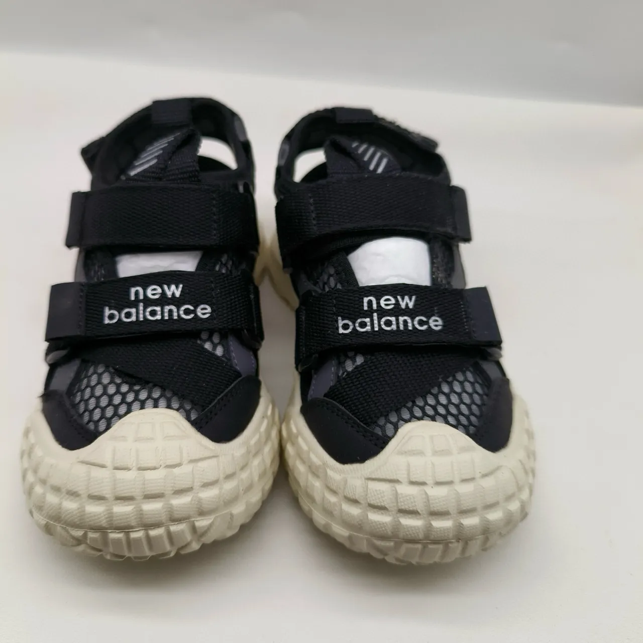 New Balance Sandales Enfant Aventure Noir Crème Sandales Décontractées 11