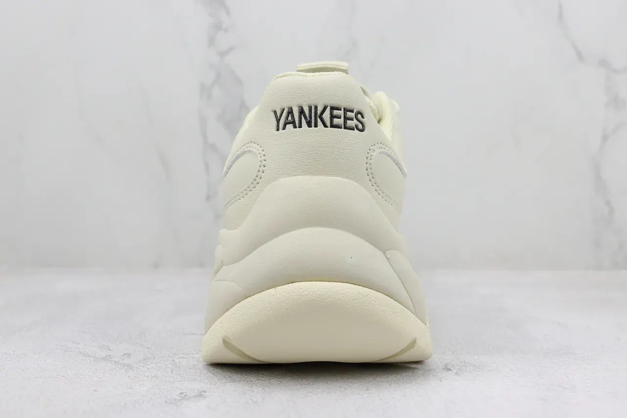 New Era Chunky Runner بيج سول أسود أوفر سايز لوجو الفريق chunky sneakers 9
