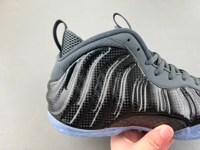 Nike Air Foamposite One Negro Gris Oscuro Suela Translucida Zapatillas de Baloncesto 3