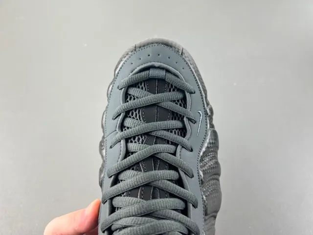 Nike Air Foamposite One Negro Gris Oscuro Suela Translucida Zapatillas de Baloncesto 5