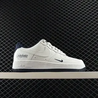 Nike Air Force 1 Low White Navy UNDEFEATED تعاون أحذية رياضية نمط حياة