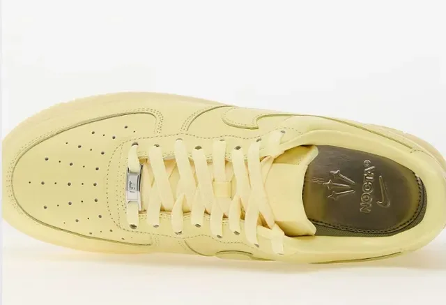 Nike Air Force 1 हल्का पीला लाइफस्टाइल स्नीकर 2