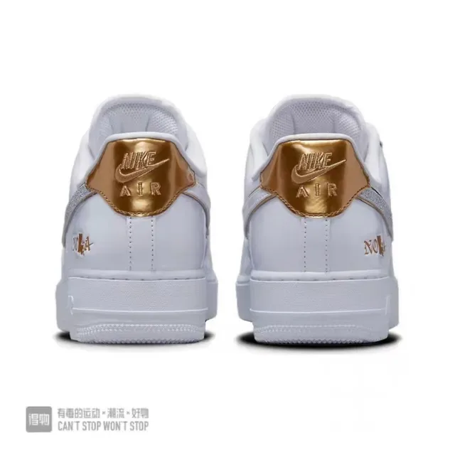 Nike Air Force 1 白色闪光银 Swoosh 金色硬件 生活方式运动鞋 3