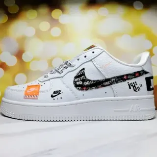 Nike Air Force 1 Branco Laranja Preto Alça Gráfica Tênis Lifestyle