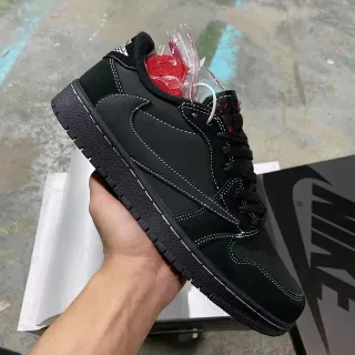 Nike Air Jordan 1 Low Black White Red حذاء رياضي lifestyle