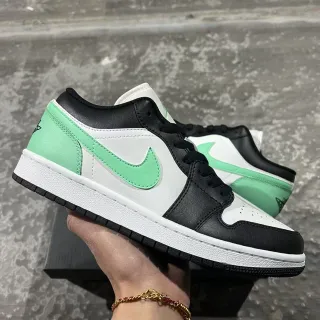 Nike Air Jordan 1 Low Mint Green Black White لايف ستايل سنيكرز