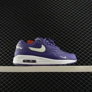 Nike Air Max 1 حذاء رياضي أسلوبي بنفسجي وأبيض