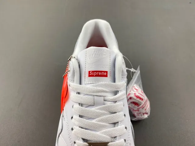 Nike Air Max 1 White Lifestyle Sneakers 6