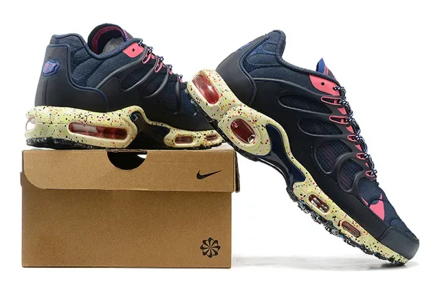 Nike Air Max Plus Navy Pink Semelle intermédiaire parsemée Sneakers Lifestyle 6