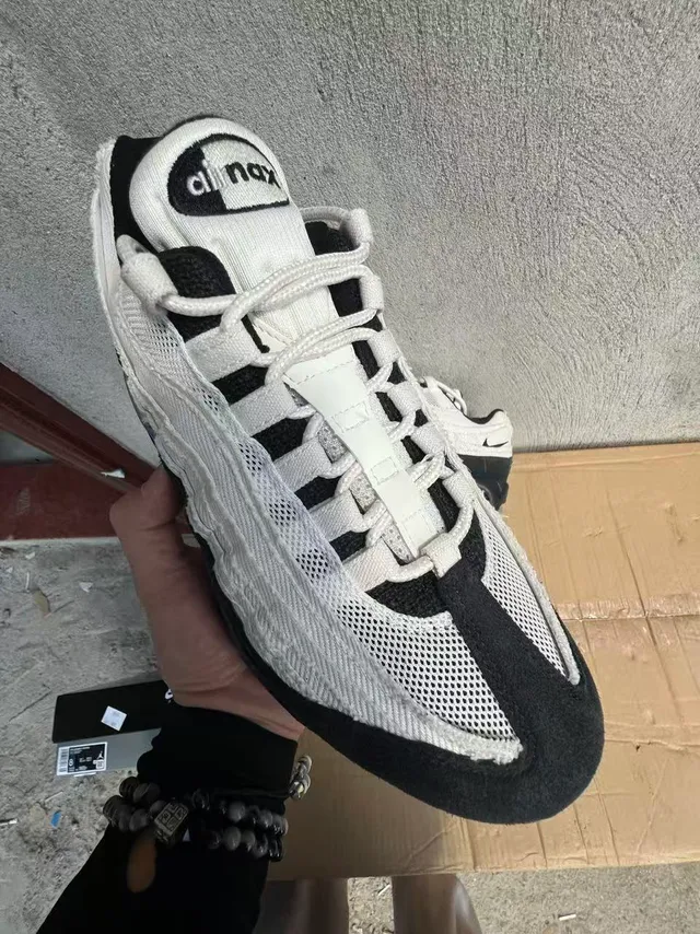 Nike Air Max Plus White Black Chunky Sneakers 2