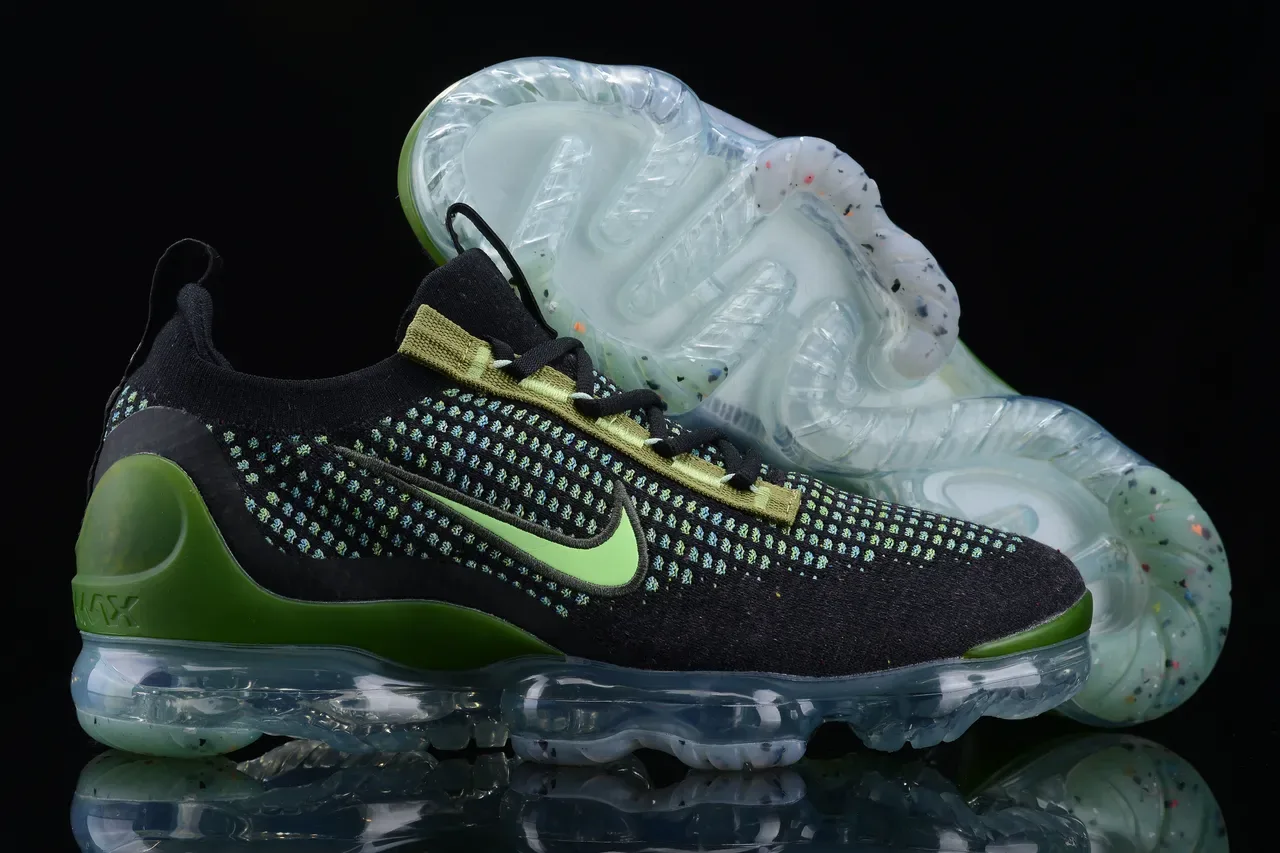 Nike Air VaporMax Flyknit أسود Lime Green أحذية لايف ستايل 8