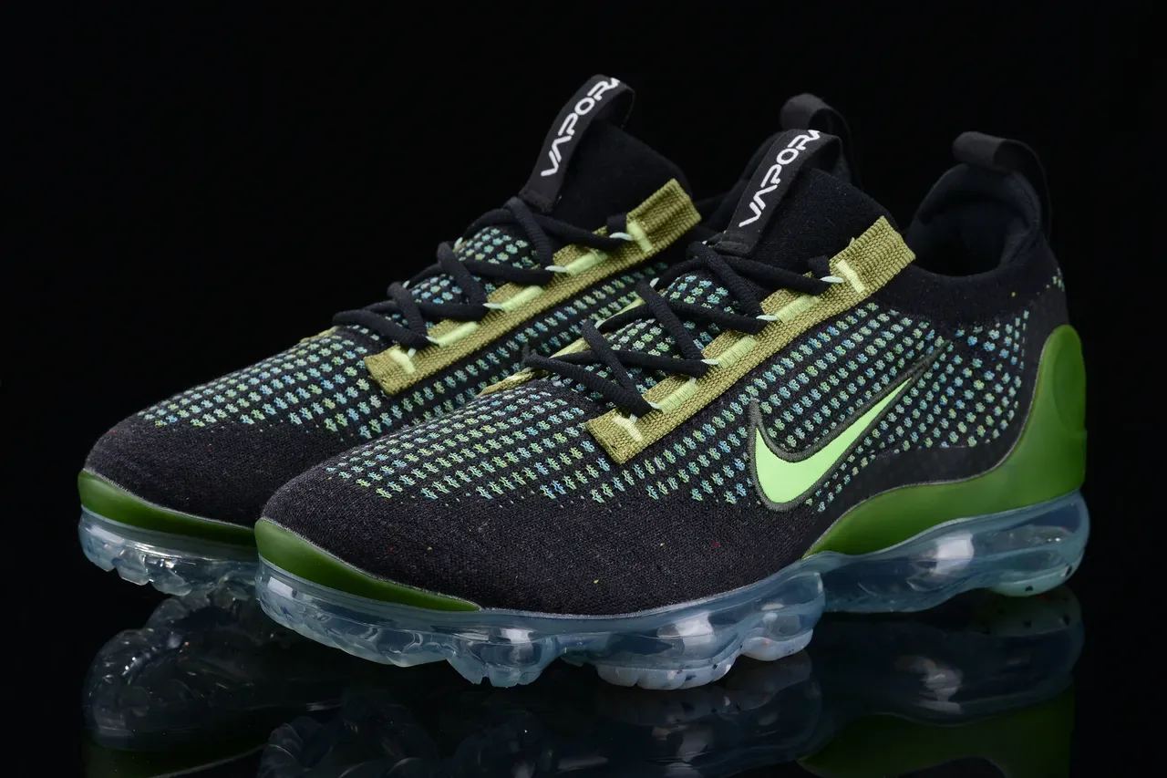 Nike Air VaporMax Flyknit أسود Lime Green أحذية لايف ستايل 9
