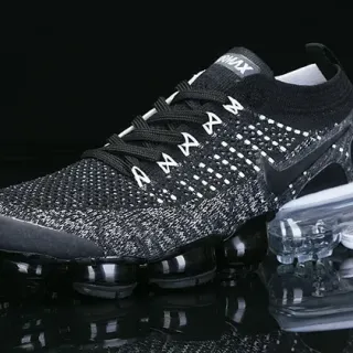 Nike Air VaporMax Flyknit أسود أبيض نمط النقاط أحذية أسلوب حياة