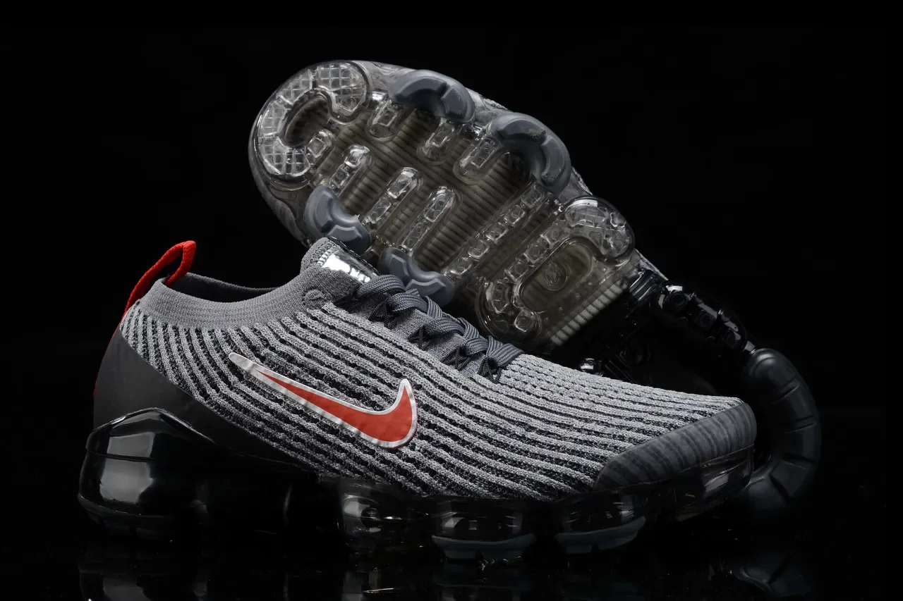Nike Air VaporMax Flyknit ধূসর, কালো, লাল লাইফস্টাইল স্নিকার 13