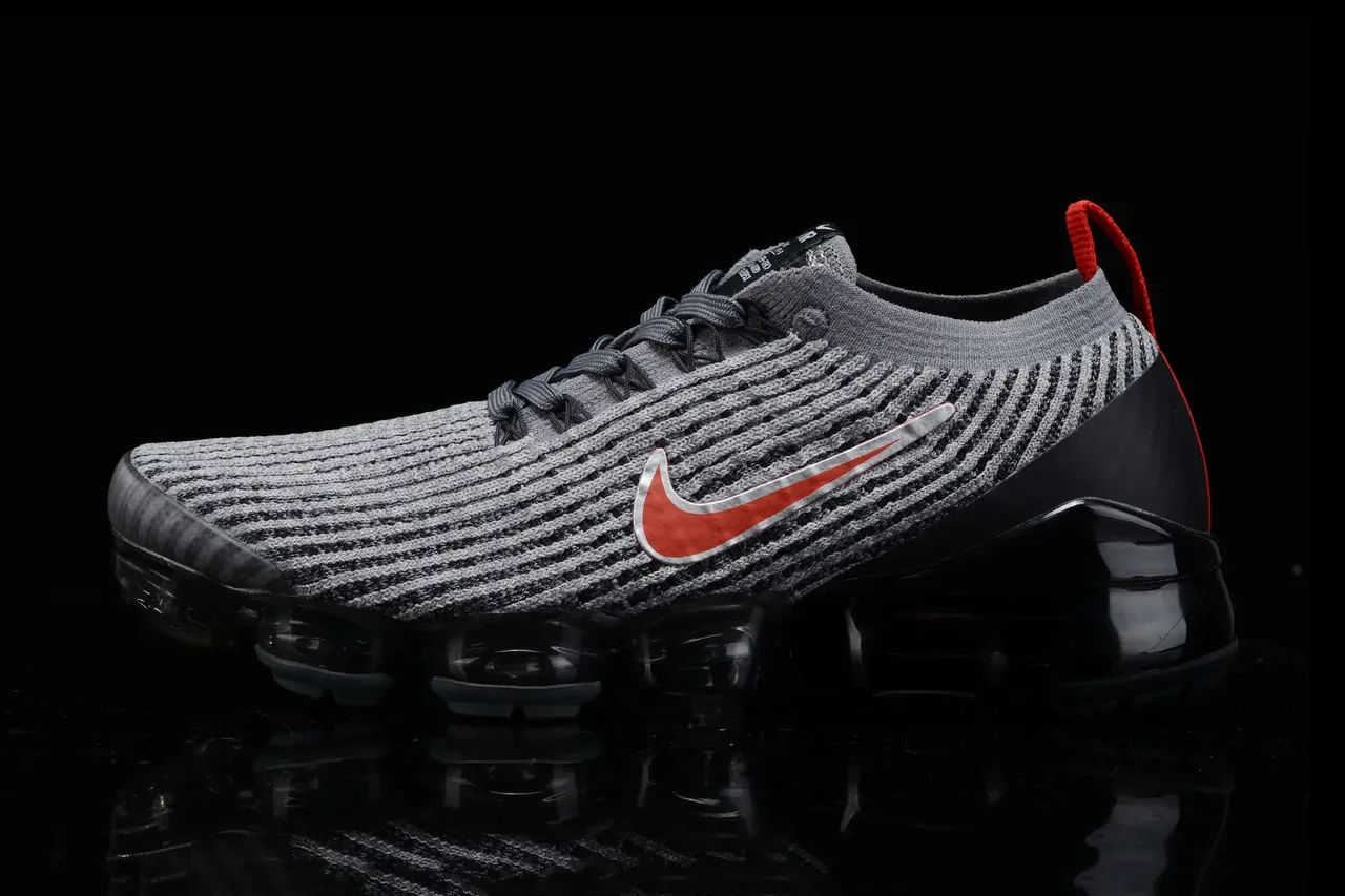 Nike Air VaporMax Flyknit ধূসর, কালো, লাল লাইফস্টাইল স্নিকার 15