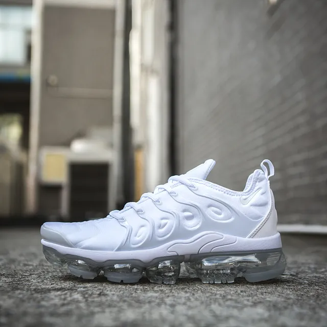 Nike Air VaporMax Plus White Lifestyle Sneakers 17