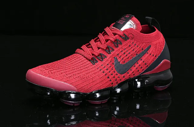 Nike Air VaporMax 红黑跑鞋 16