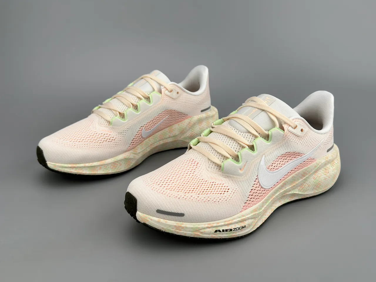 Nike Air Zoom Pegasus Beige Pink Engineered Mesh Upper Speckled Midsole Running Shoes 7