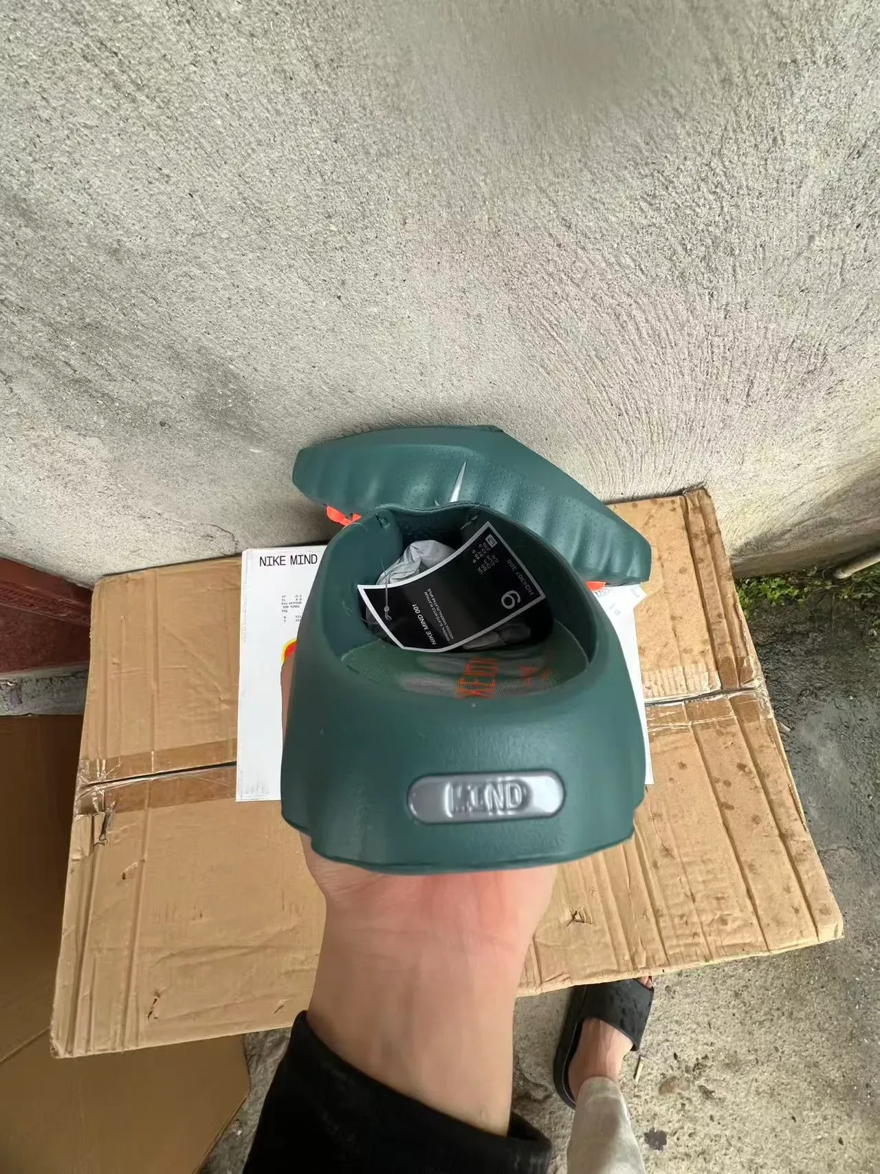 Nike Tênis Lifestyle Sola Podded Verde Exército e Laranja 8