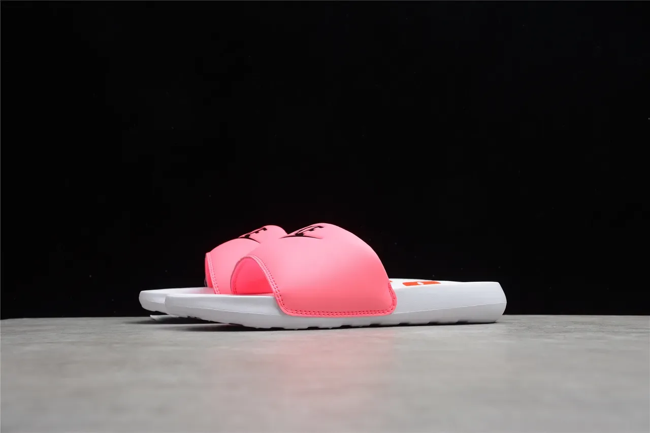 Nike Benassi Slide chinelo rosa e branco 11