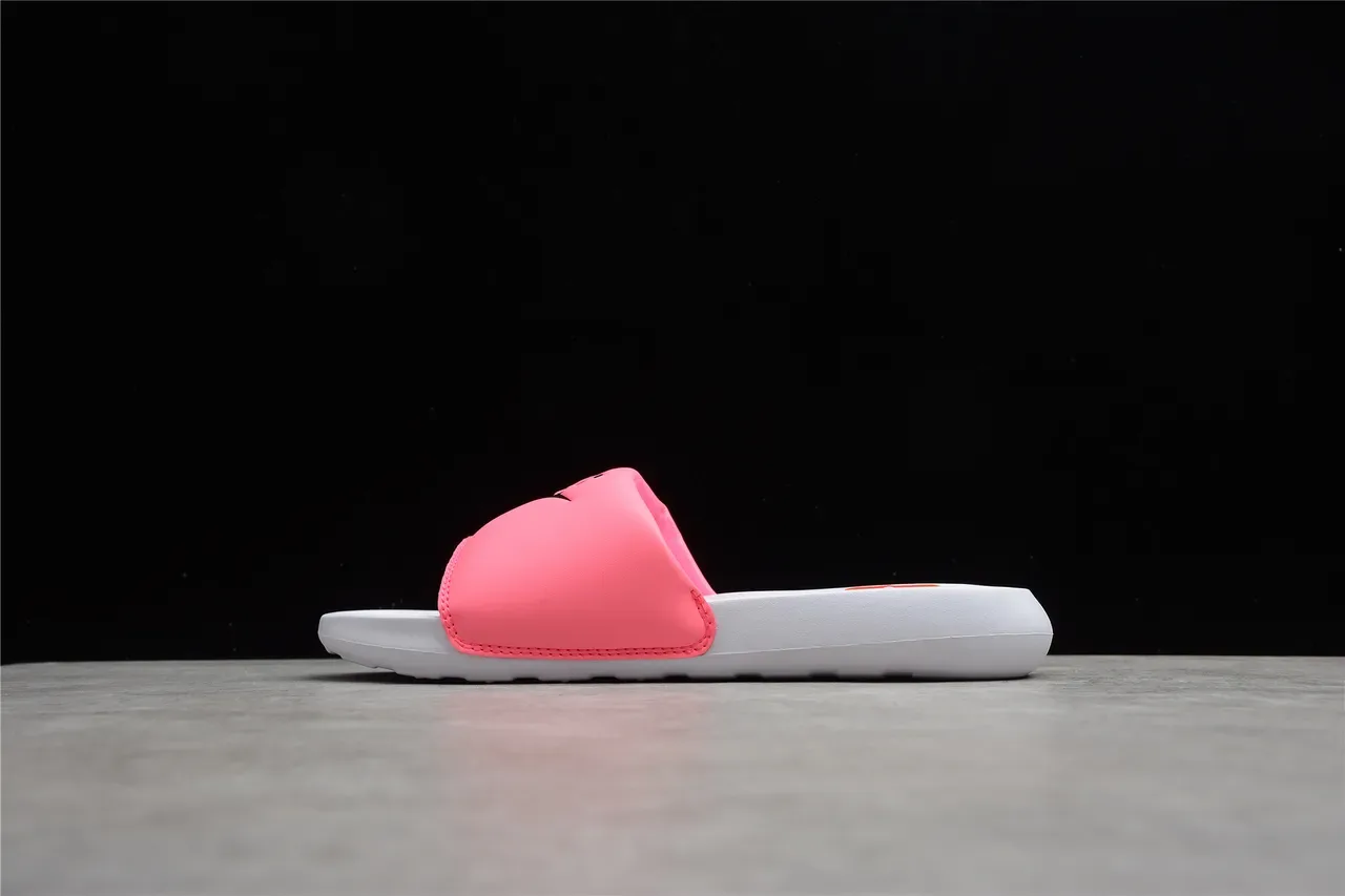 Nike Benassi Slide chinelo rosa e branco 12