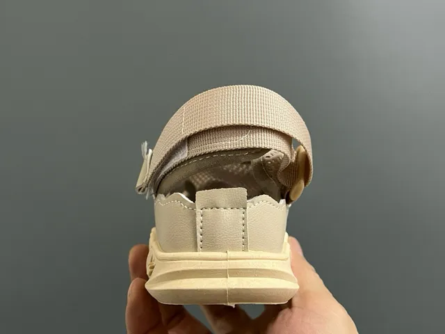 Nike أسود بيج متعدد الحزام إغلاق هوك أند لوب صندل كاجوال 19