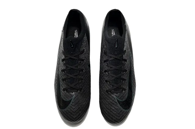 Nike Chaussures de football noir bleu basse collet chaussette tricot texturé upper sol ferme 3