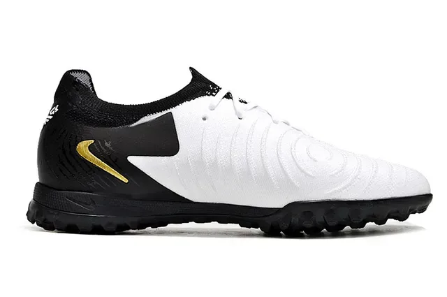 Nike কালো ও সোনা লো-কাট সিন্থেটিক এবং নিট আপার টার্ফ সকার জুতা 7