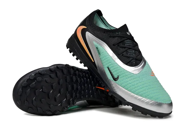 Nike কালো সবুজ নিট উপর অসমমিত লেসিং টার্ফ সকার জুতো 3