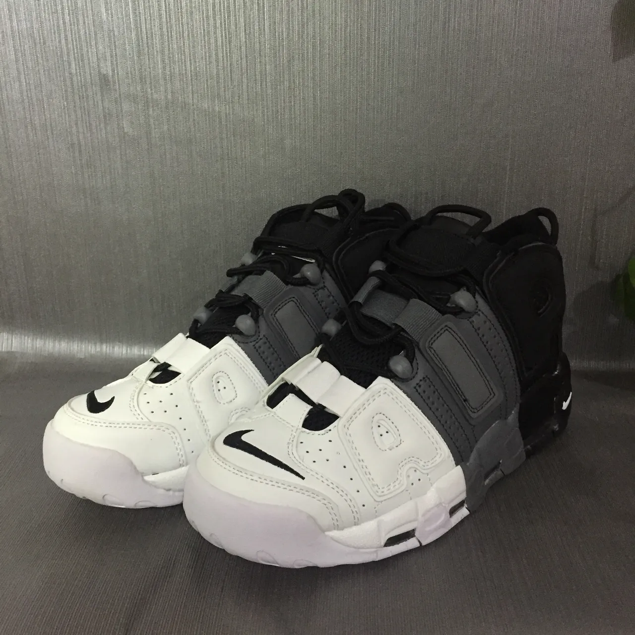 Nike Tênis de Basquete Preto e Branco de Cano Alto Multicamadas Sintético Cage 5