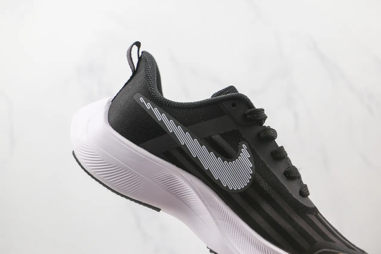 Nike Black White Striped Mesh Upper Line-Art Swoosh Running Shoes 6