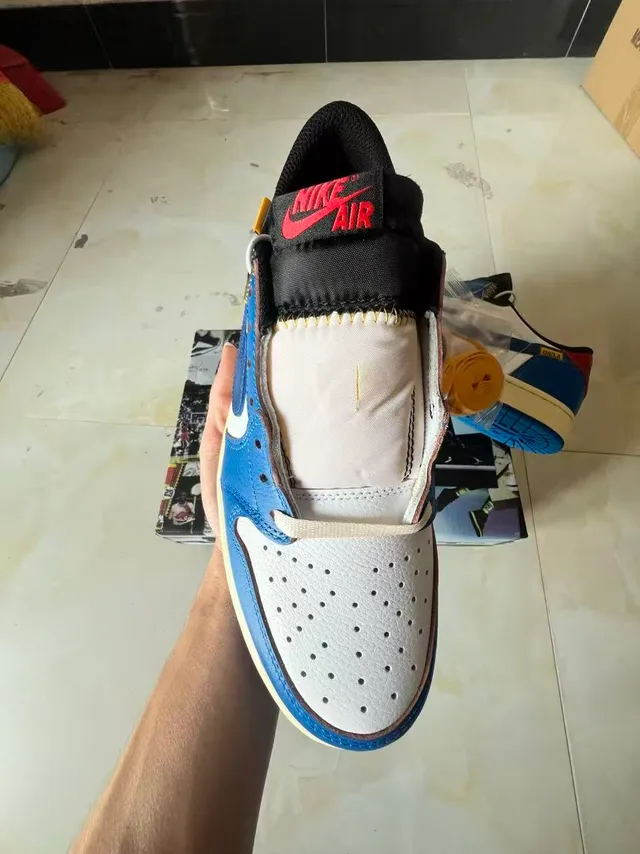 Nike Blue White Leather-Paneled Cupsole Lifestyle Sneakers 3