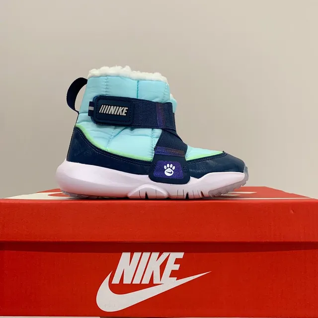 Nike Marrom Preto Isolado Alto Gola com Forro de Pele Botas de Neve 18