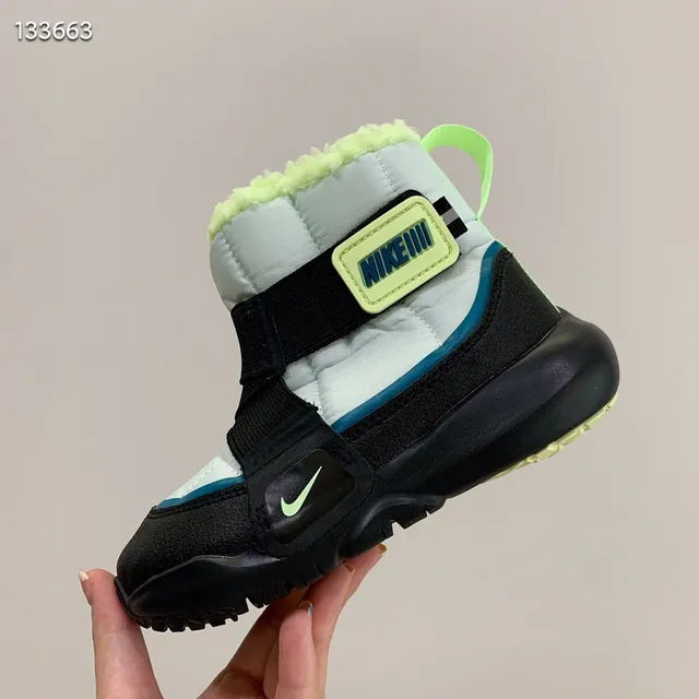 Nike Marrom Preto Isolado Alto Gola com Forro de Pele Botas de Neve 23