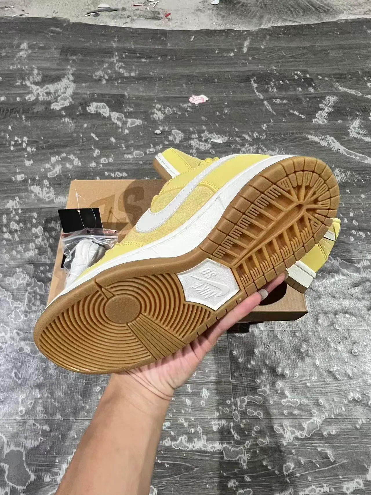 Nike Dunk Low हल्का पीला सफेद गम स्केटबोर्ड जूते 6