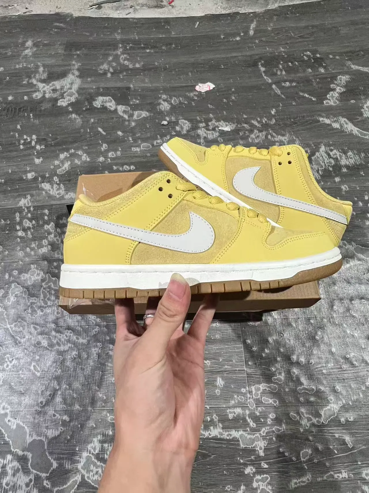 Nike Dunk Low हल्का पीला सफेद गम स्केटबोर्ड जूते 7