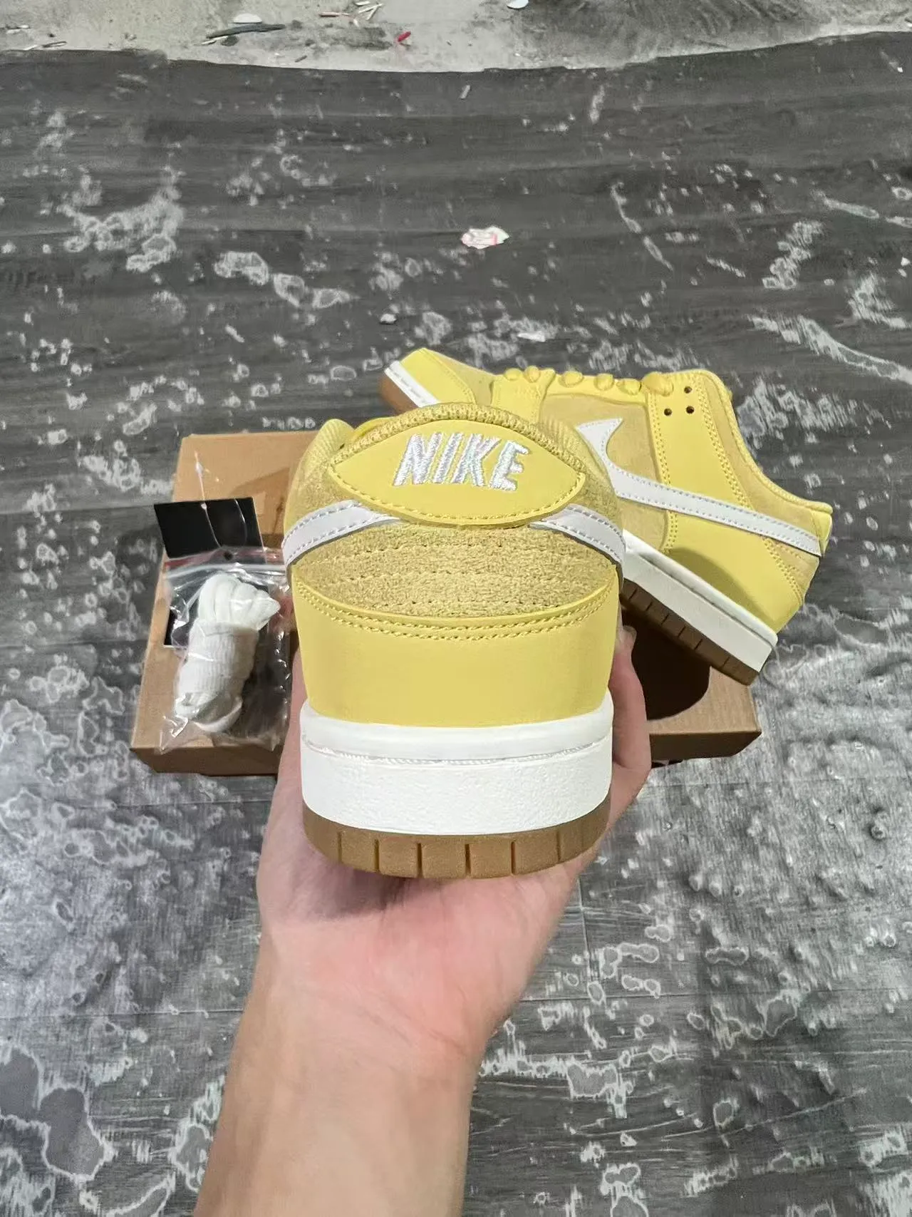 Nike Dunk Low हल्का पीला सफेद गम स्केटबोर्ड जूते 8