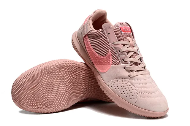 Nike ধূসর গোলাপী Low-Top Silhouette জাল এবং স্যুড উপরের অভ্যন্তরীণ সকার জুতো 17