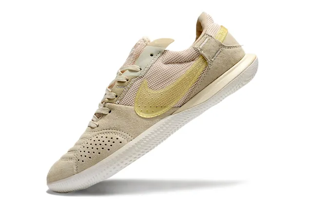 Nike ধূসর গোলাপী Low-Top Silhouette জাল এবং স্যুড উপরের অভ্যন্তরীণ সকার জুতো 23