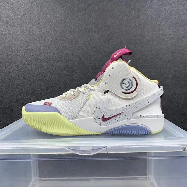 Nike Kyrie Infinity Blanco Rosa Salpicado Zapatos de Baloncesto de Caña Alta 2