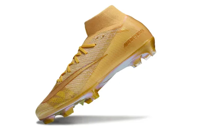 Nike Mercurial 金色虹彩 人造草地足球鞋 3